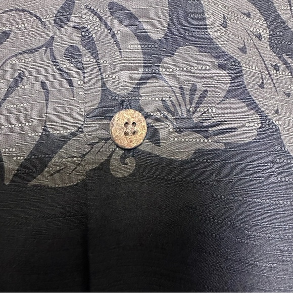 Tommy Bahama Vintage Button-Down Floral Silk Shirt XL Hawaiian Floral Vacation - Picture 6 of 10